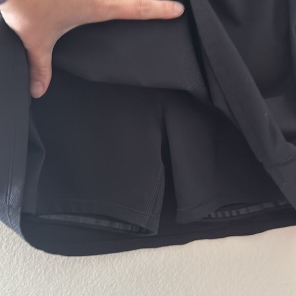 Athleta Black Action Skort in Dobby Black 14.5” Womens Size Small - Picture 4 of 8